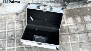 Malet&iacute;n vac&iacute;o encontrado durante una operaci&oacute;n policial en Palma.