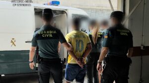 Cazados dos hombres que acababan de okupar una casa en Sa Pobla
