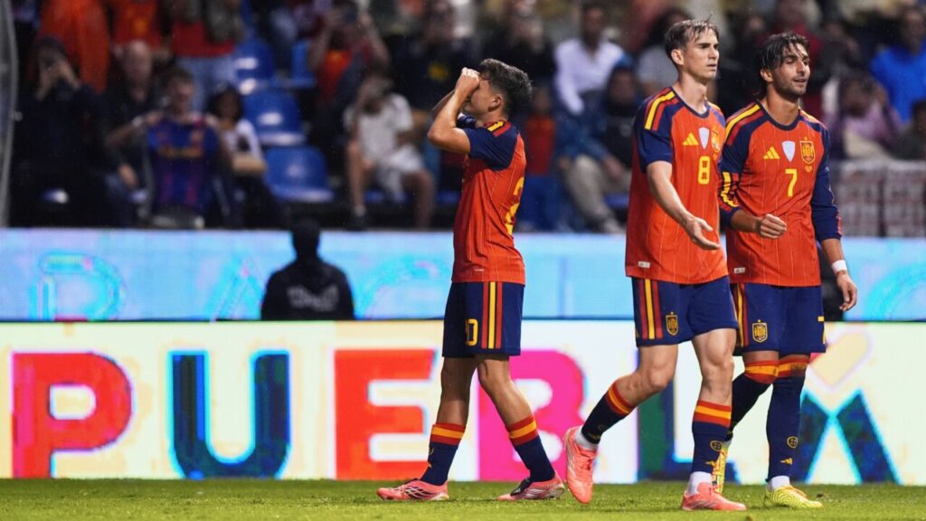 Espa&ntilde;a tumba a Per&uacute; (3-1) en su puesta a punto para el Mundial