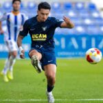 Pablo Hern&aacute;ndez jugando un partido con el UCAM Murcia