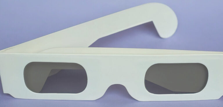 Gafas especiales para observar eclipses solares de forma segura