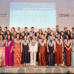 Grupo de graduados de la Escuela de Enfermer&iacute;a del CESAG en la ceremonia de graduaci&oacute;n