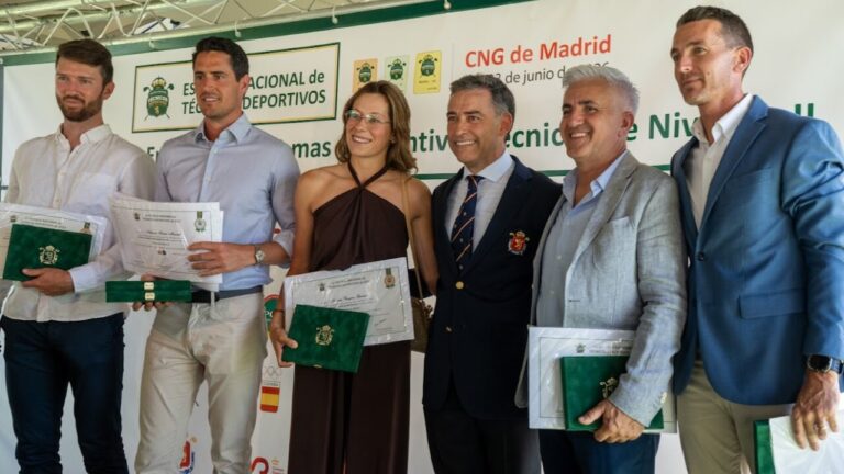 Graduación de técnicos deportivos de golf en el Centro Nacional de Golf