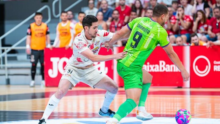 Jugadores de futsal en un partido entre Illes Balears Palma y ElPozo Murcia