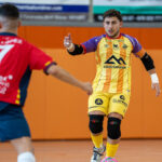 Jugador del Illes Balears Palma Futsal en acci&oacute;n durante un partido