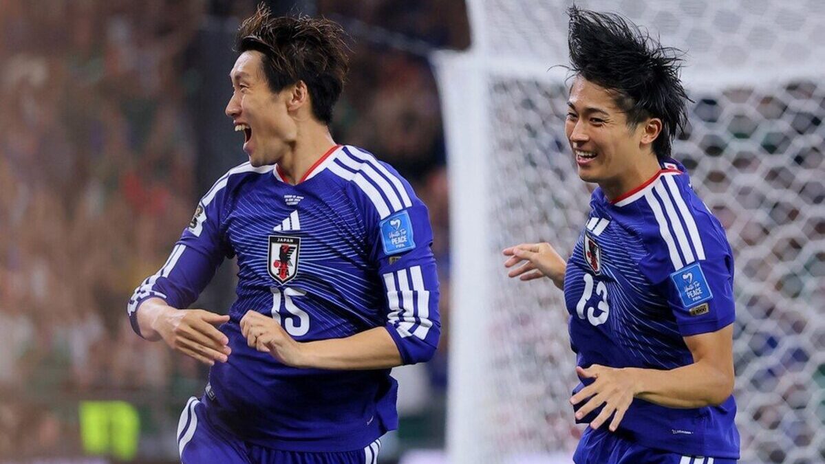 Jugadores de Jap&oacute;n celebrando un gol en el Mundial 2026