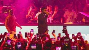 Jason Derulo actuando en BCM Mallorca ante un p&uacute;blico entusiasta