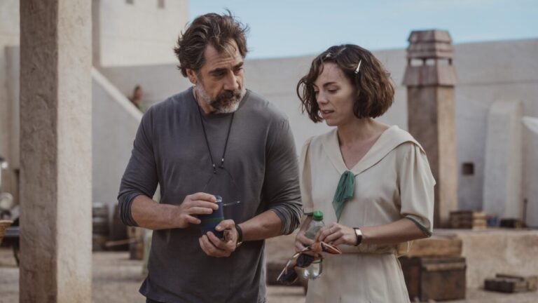 Javier Bardem y Victoria Luengo en el set de El ser querido