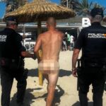 Tres jóvenes se enfrentan a 750 euros de multa por hacer nudismo en la Playa de Palma