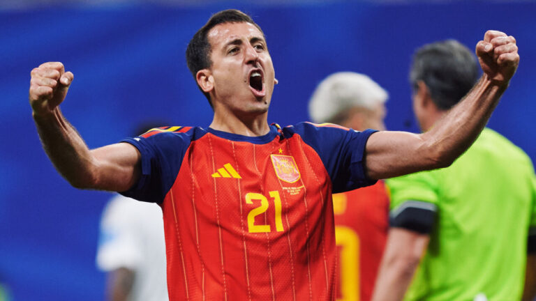 Mikel Oyarzabal celebra un gol en el Mundial 2026 con la selecci&oacute;n espa&ntilde;ola