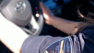 Pillado borracho, dormido y aparcado en medio de la v&iacute;a en Palma
