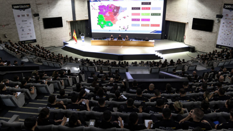La Policía prepara el mayor dispositivo de seguridad de su historia para recibir al Papa León XIV