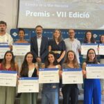 Ceremonia de entrega de premios de la C&aacute;tedra del Mar Iberostar con estudiantes y profesores