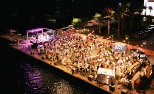 Puerto Portals da comienzo al verano con una nueva edici&oacute;n de "La Verbena"