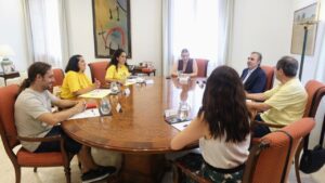 Reuni&oacute;n entre representantes de la Xarxa 0-3 y el Govern de Mallorca