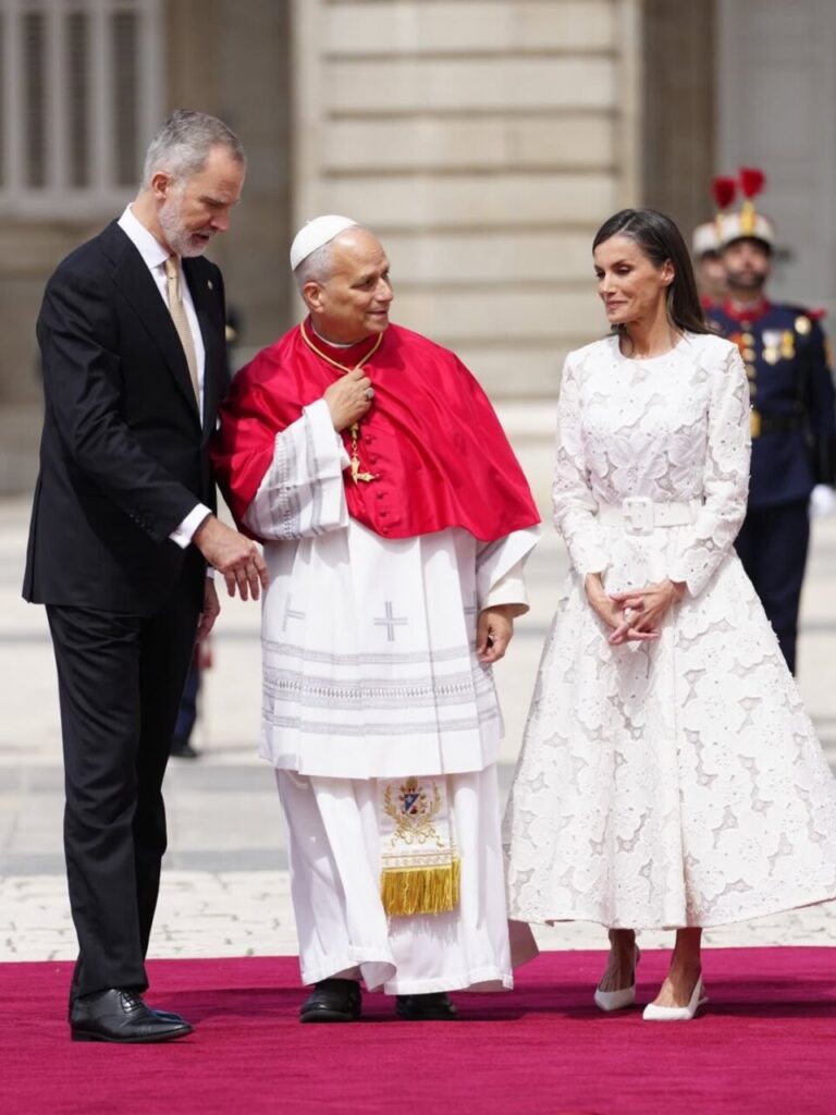 Felipe VI y Letizia reciben al Papa Le&oacute;n XIV en el Palacio Real