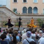 Espectáculo de teatro y danza al aire libre en Palma con público