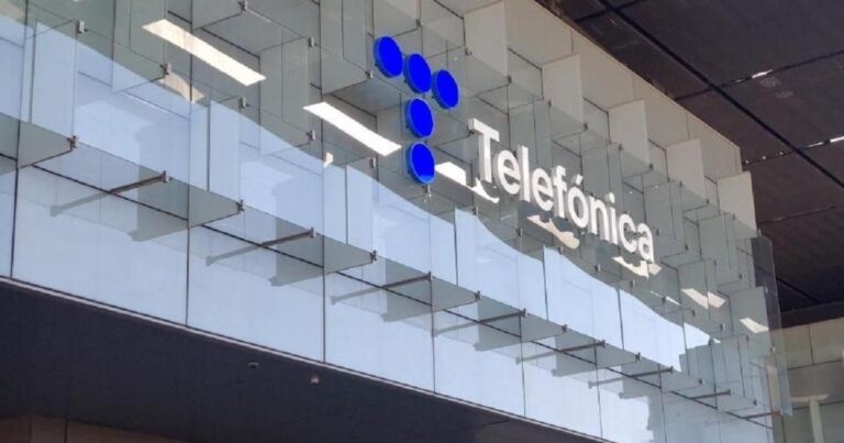 Fachada de la oficina de Telefónica en Palma de Mallorca