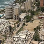 Vista a&eacute;rea de edificios destruidos por terremotos en Venezuela