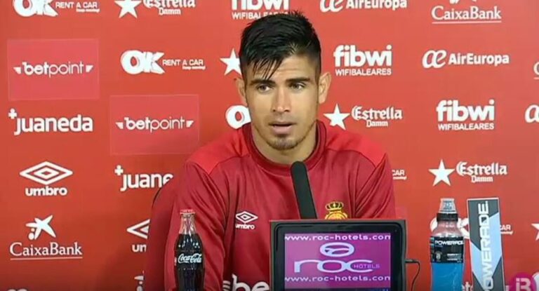 Xisco Campos en conferencia de prensa como nuevo entrenador del Nàstic de Tarragona