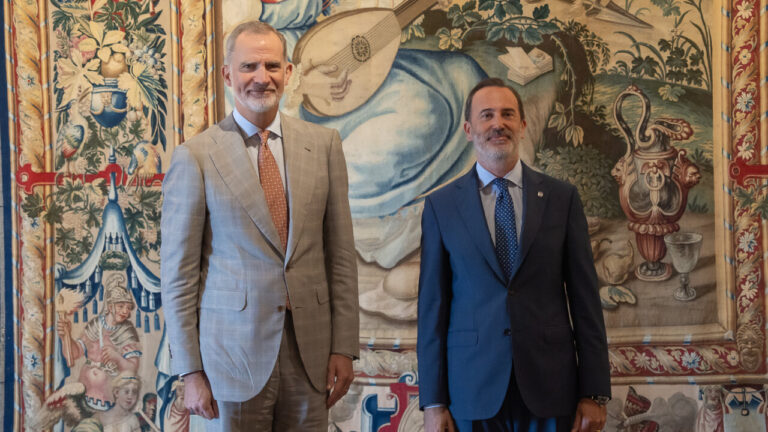 Le Senne le expresa a Felipe VI su preocupaci&oacute;n por la 'ley de nietos'