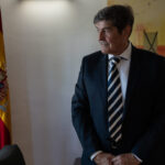 Adrián Salazar en su despacho como fiscal superior de Baleares