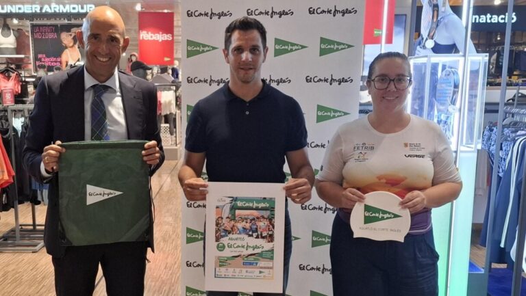 Presentación del Acuatlón Ciutat de Palma con organizadores y patrocinadores