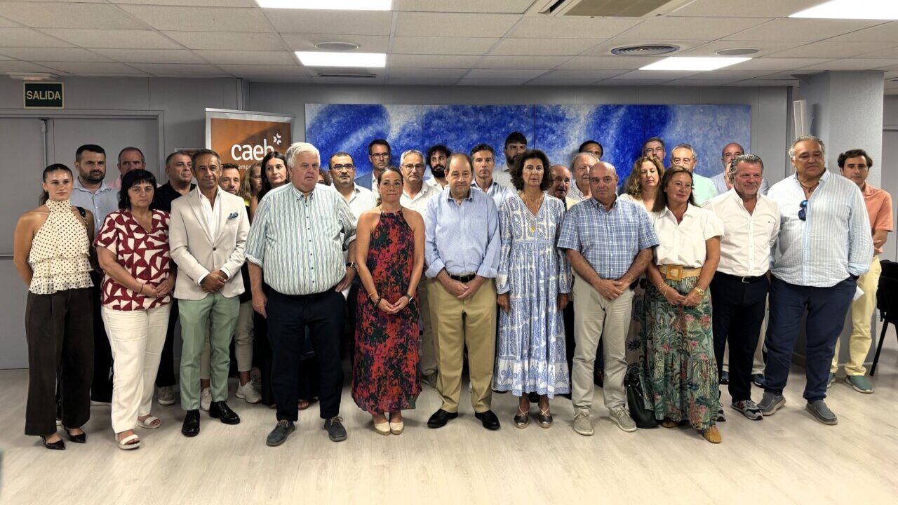 Reuni&oacute;n de representantes de CAEB sobre el turismo en Baleares