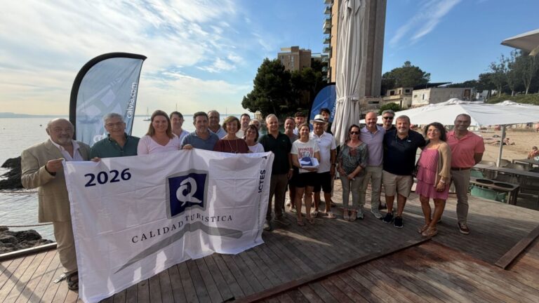 Calvi&agrave; repite como el municipio con m&aacute;s playas con banderas de calidad de Baleares