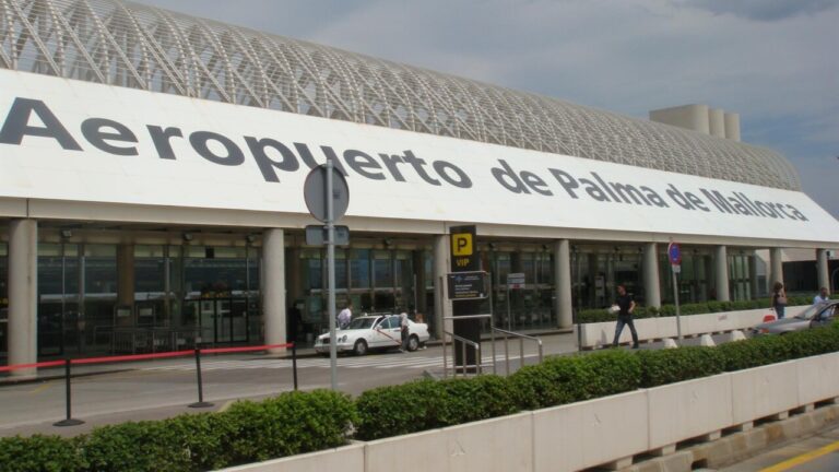 El aeropuerto de Palma abre el nuevo acceso al módulo interislas