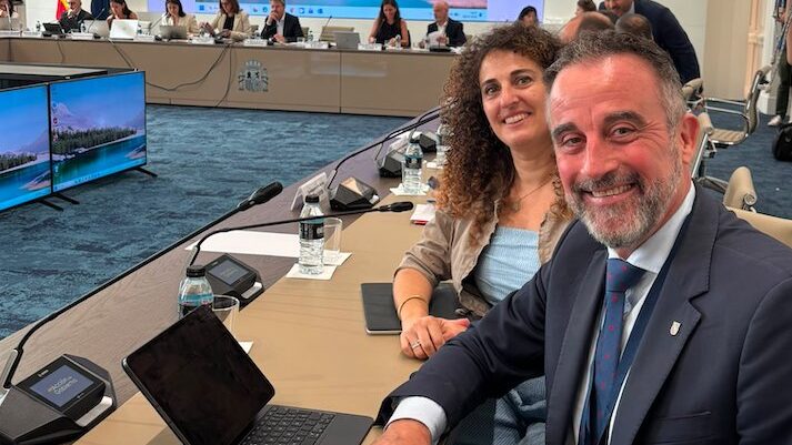 Reuni&oacute;n de la Conferencia Sectorial de Transportes en Baleares con participantes