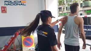 Detenido en Palma por intimidar a una anciana para robarle 60 euros