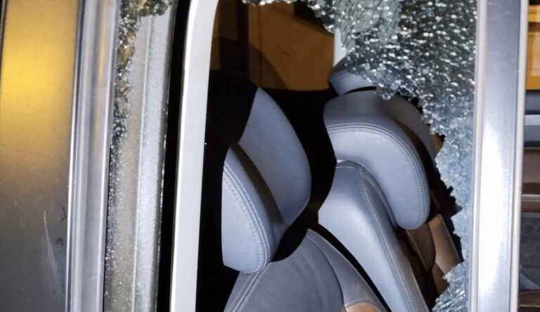 Detenido por robar en varios coches aparcados tras romper sus ventanillas en Palma