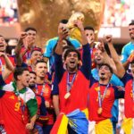 Jugadores de la selección española celebrando la victoria en el Mundial 2026