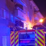 Un incendio arrasa dos plantas de un edificio en Cala Rajada y deja varios heridos