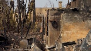 Restos de una finca afectada por un incendio en Binissalem