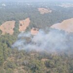 Vista a&eacute;rea de un incendio forestal en Cala Murada