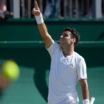 Jaume Munar celebrando tras un punto en Wimbledon 2026