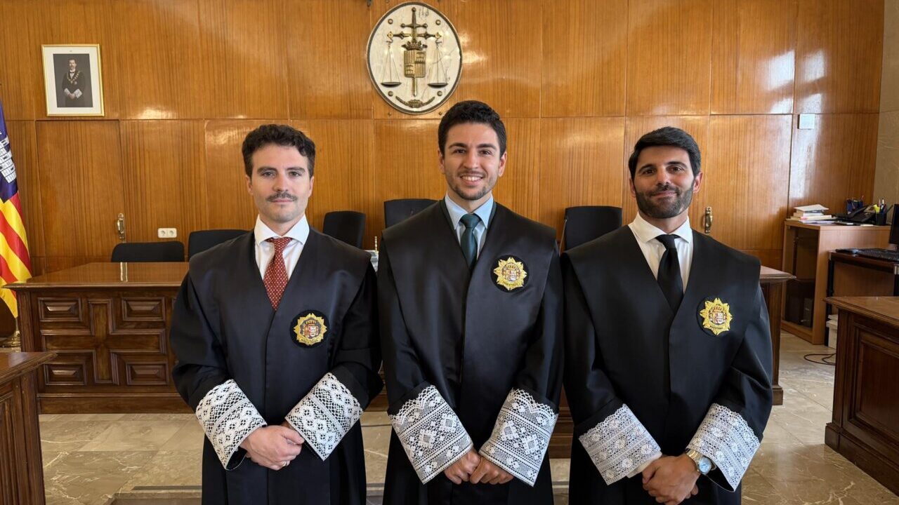 Tres jueces de Baleares en sus togas en el tribunal