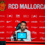 Luis García en su presentación como entrenador del RCD Mallorca