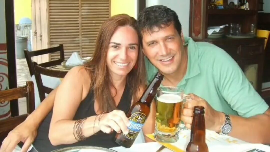 Manuela Cañadas y Antonio Planas en un momento juntos sonriendo