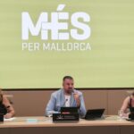 Lluís Apesteguia y portavoces de Més per Mallorca en reunión