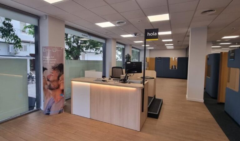 CaixaBank estrena oficinas PRO en Baleares para reforzar la atenci&oacute;n