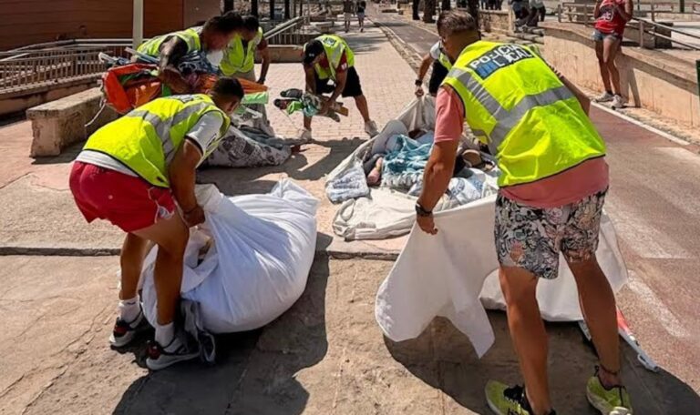 Operativo anti top manta en Palma: más de 600 productos falsos requisados en cinco horas