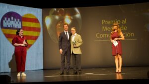 Jos&eacute; Mar&iacute;a Castro recibe el Premio Solidarios del Grupo Social ONCE en Palma