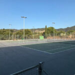 Pistas de tenis renovadas en Alaró con iluminación y cercado nuevo