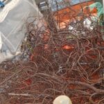 Embarcaci&oacute;n recogiendo residuos marinos en Baleares