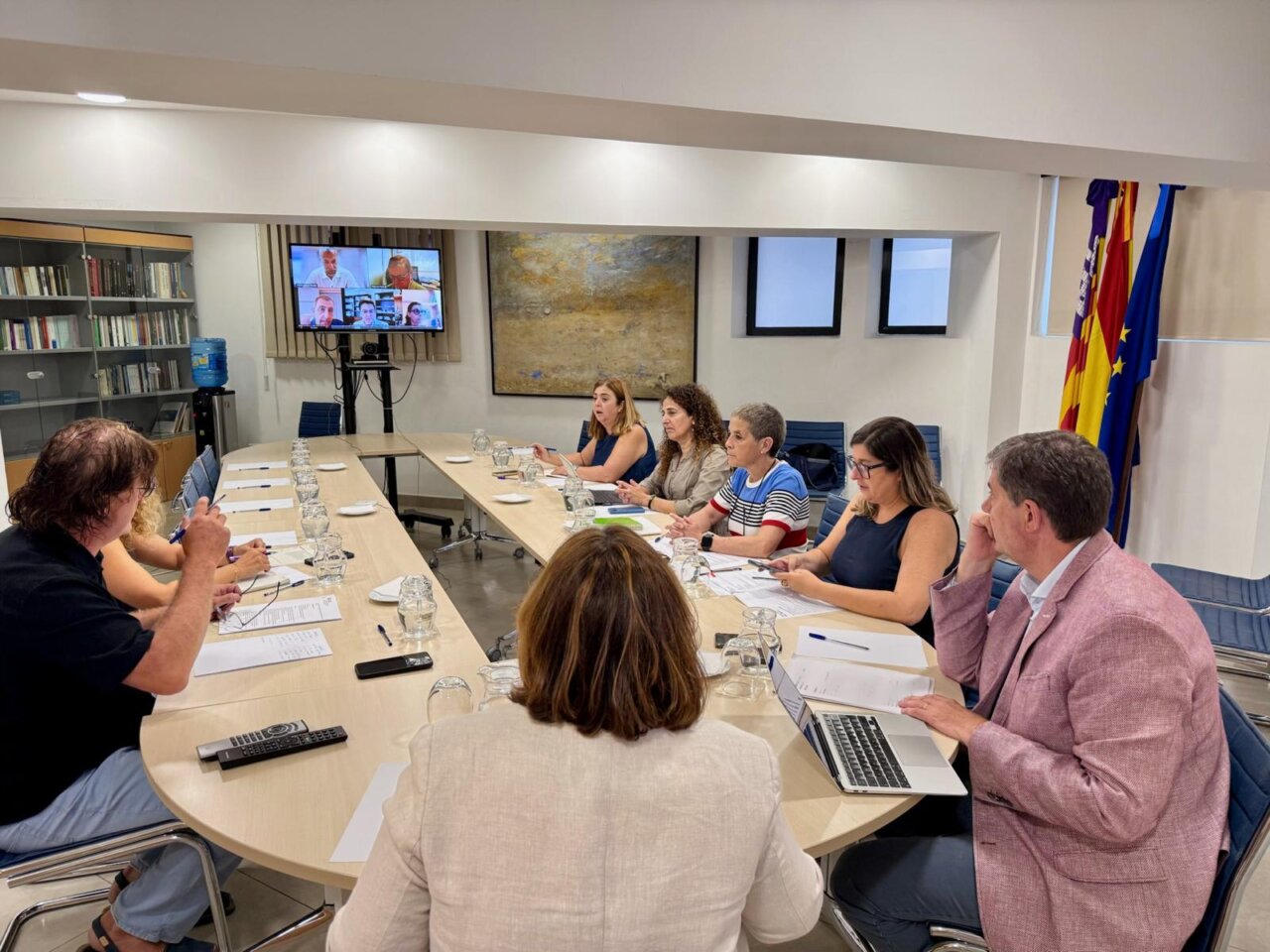 Reunión de la Mesa de Lucha contra el Intrusismo en el sector turístico
