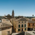 Vista panorámica del pueblo de Santa Maria del Camí en Mallorca