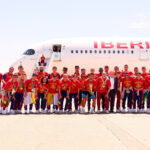 La selección española de fútbol celebra su llegada a Madrid con la Copa del Mundo.